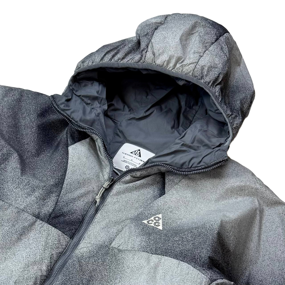 Микропуховик Nike ACG
