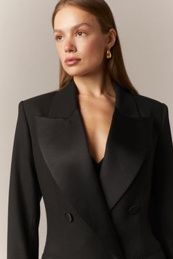 Смокинг женский черный