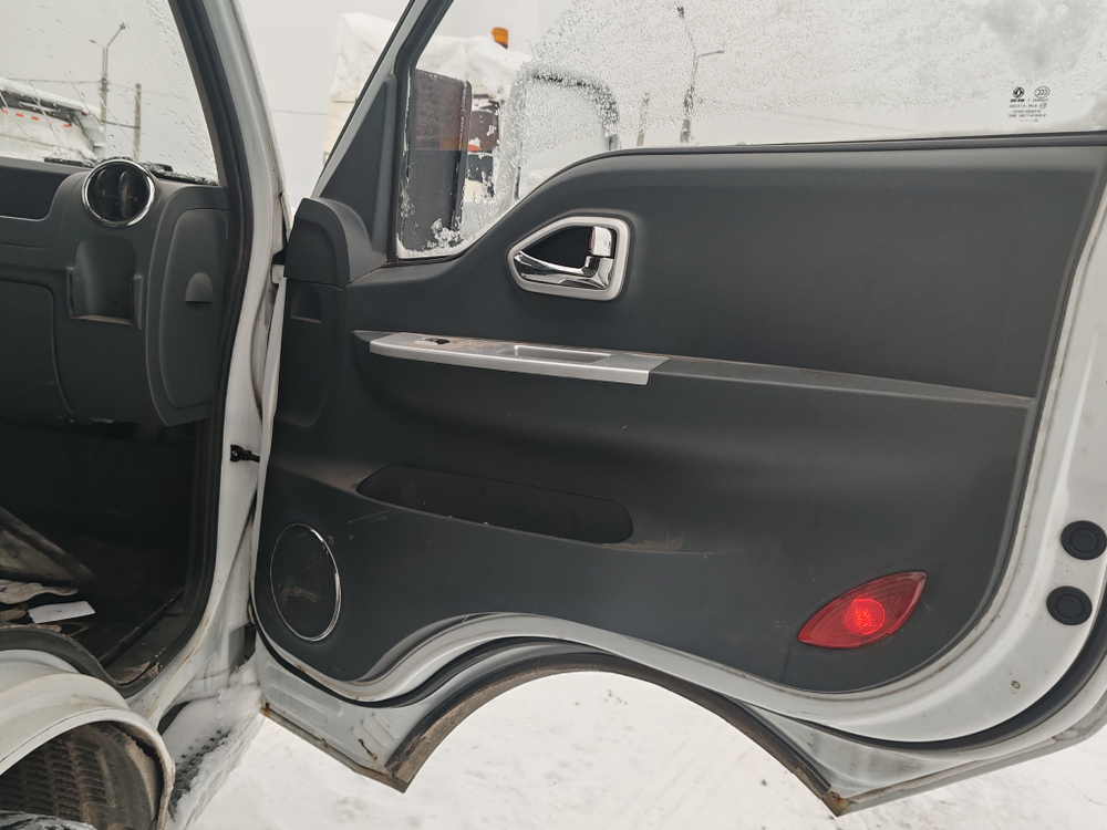 DongFeng CAPTAIN-T Бортовой (Евроборт) DFA1030S-1 (Бортовой, Дизельный, 2,3 л, 128 л.с.)