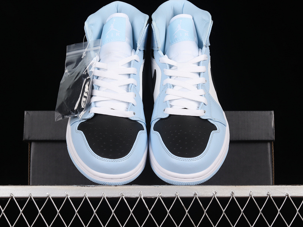 Jordan 1 Mid Ice Blue (GS)