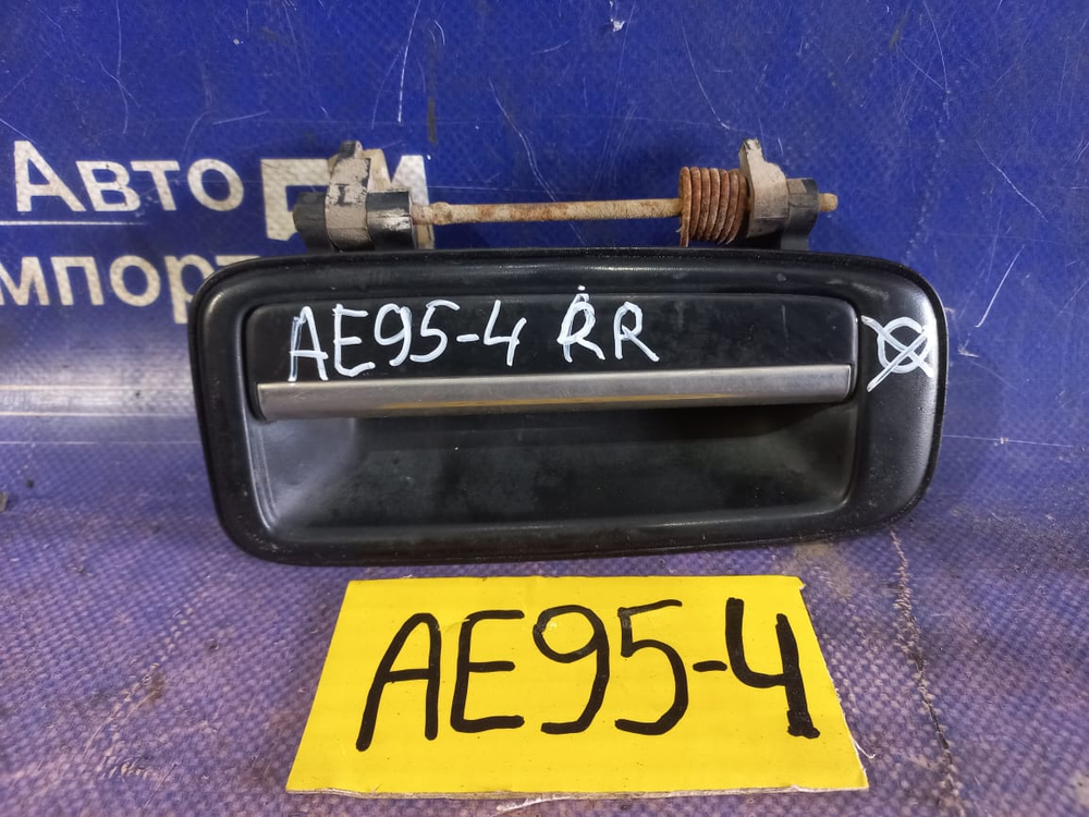 Ручка двери задней правой внешняя TOYOTA COROLLA 1990