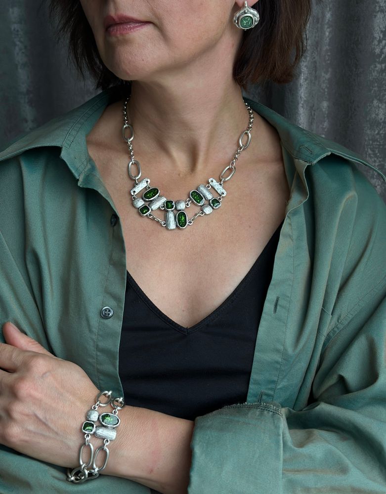 HMG MT Enamel Silver Колье chain mix арт.1490, с зеленой эмалью