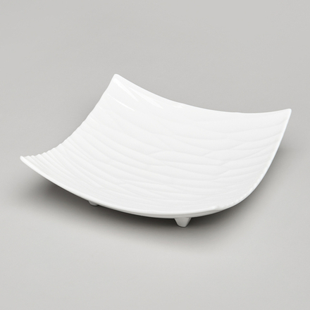 БЛЮДО НА НОЖКАХ LEFARD "BANQUET" 20,5*20,5*6,5 CM