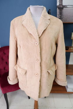 Дубленка демисезонная 48 размер