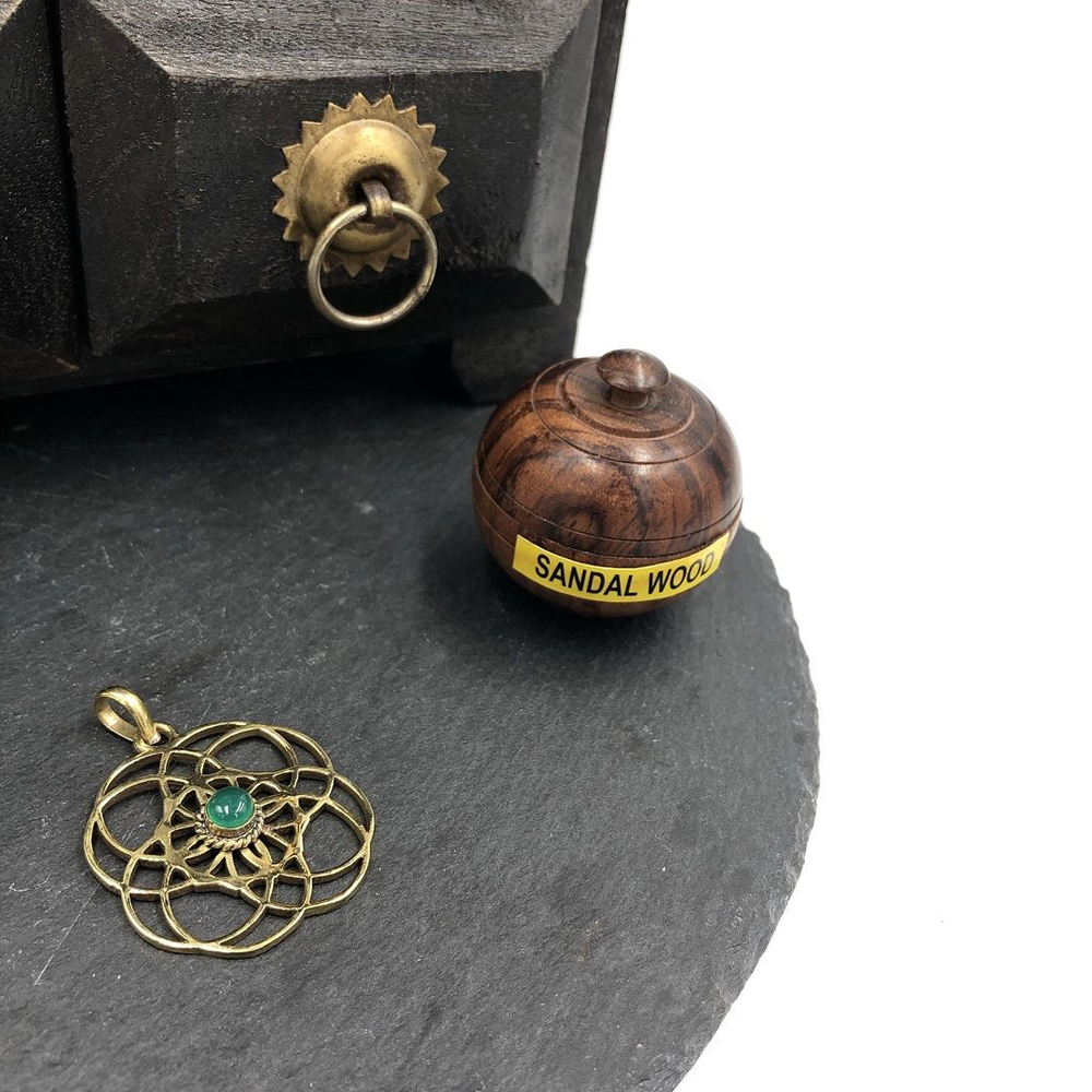 Подвеска Seed of Life зеленый оникс из латуни