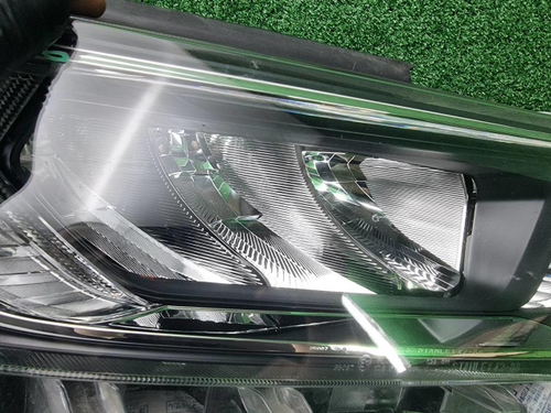 Фара правая Toyota RAV4 5 XA50 (2018-н.в.) LED