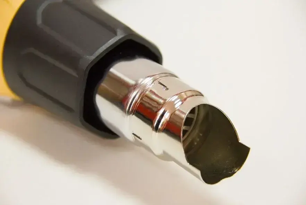 Фен промышленный-строительный Partnertool PHG2200ELSET, ЖК-ДИСПЛЕЙ КЕЙС 2.2кВт,60-600С, плавная рег. температуры, 300-500л.м, профессиональная серия