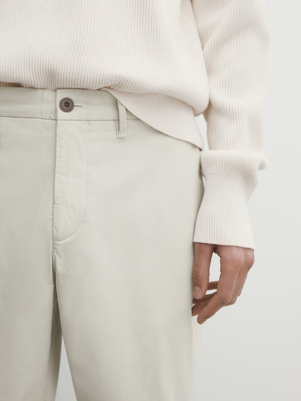 Massimo Dutti Зауженные брюки чинос из трикотина, дымчатый