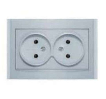 Розетка 2-м СП Бриллиант 16А IP20 без заземл. серебр. UNIVersal 7949766