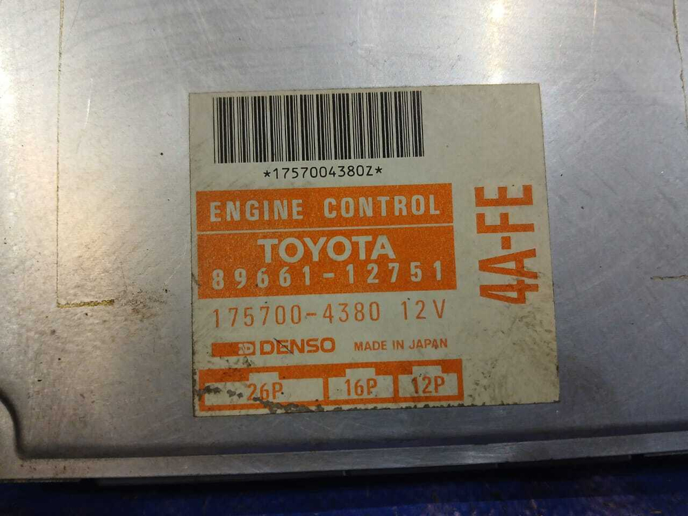 Компьютер двигателя TOYOTA CERES 1992