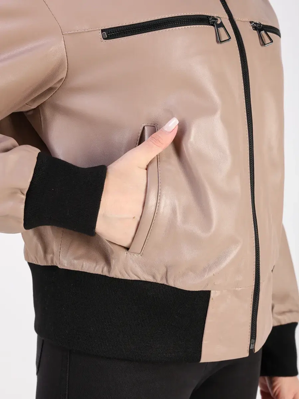 Кожаная куртка демисезонная