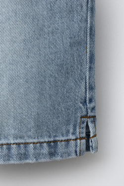 ZARA СВОБОДНЫЕ ДЖИНСОВЫЕ ШОРТЫ, СИНИЙ