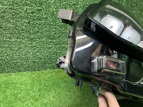 Фара левая Geely Tugella (2019-2024) LED