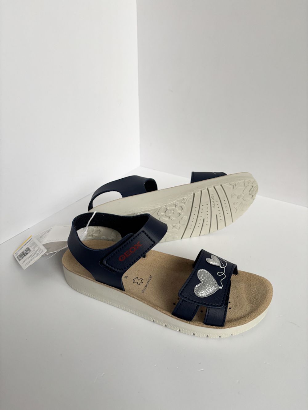 Босоножки новые Geox, 34,5