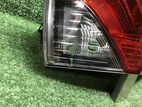 Фонарь правый внешний Toyota RAV4 5 XA50 (18-нв)