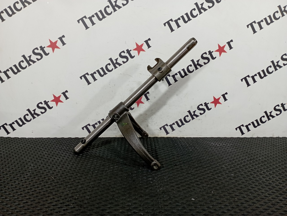 Вилка переключения передач