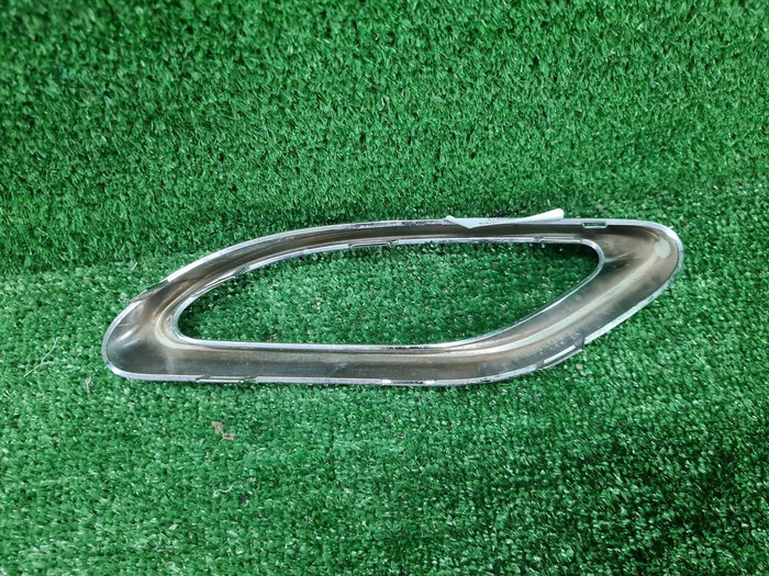 Насадка глушителя правая Mercedes C W205 (2014-2018)