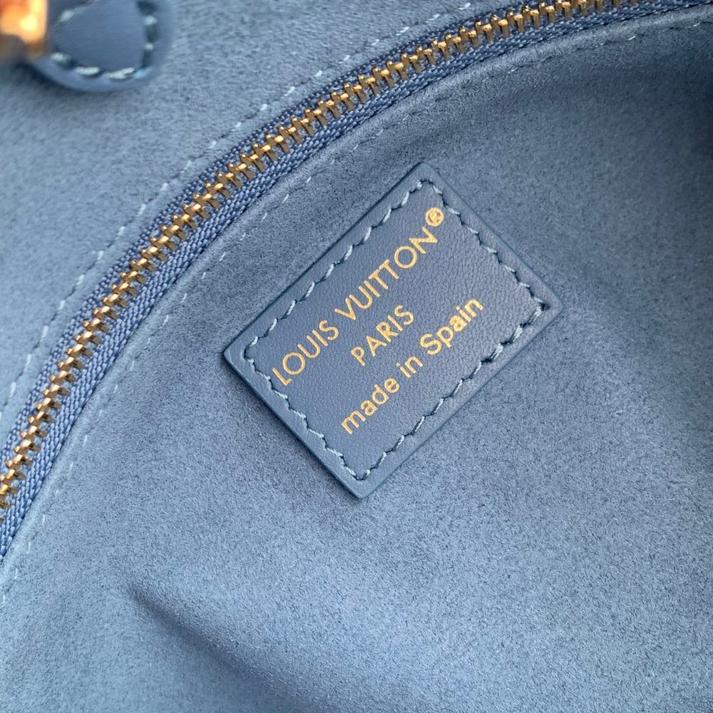 Louis Vuitton Onthego PM