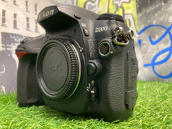 Nikon D200 10.500 кадров