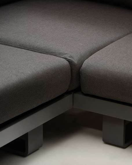 Пятиместный угловой диван и стол Tosqueta из массива тика и алюминия