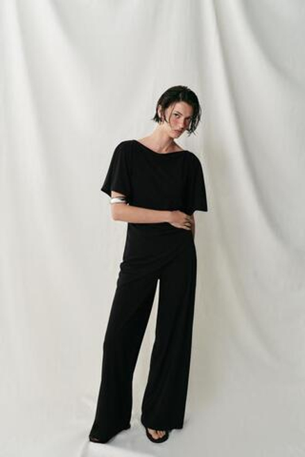 ZARA БРЮКИ ПРЯМОГО КРОЯ ИЗ КРЕПА С РАЗРЕЗАМИ, ЧЕРНЫЙ