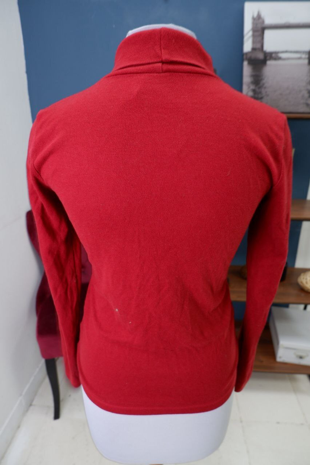 Джемпер Uniqlo однотонный 42 размер