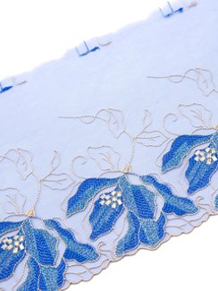 05-78 Вышивка на неэл. сетке 20 см, синий (левая)