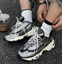 New Balance 1000