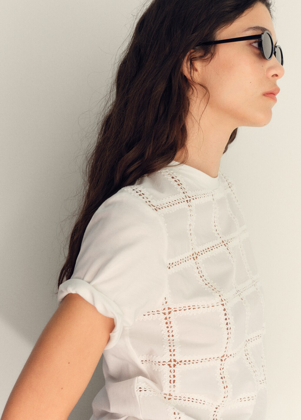 Футболка с вышивкой