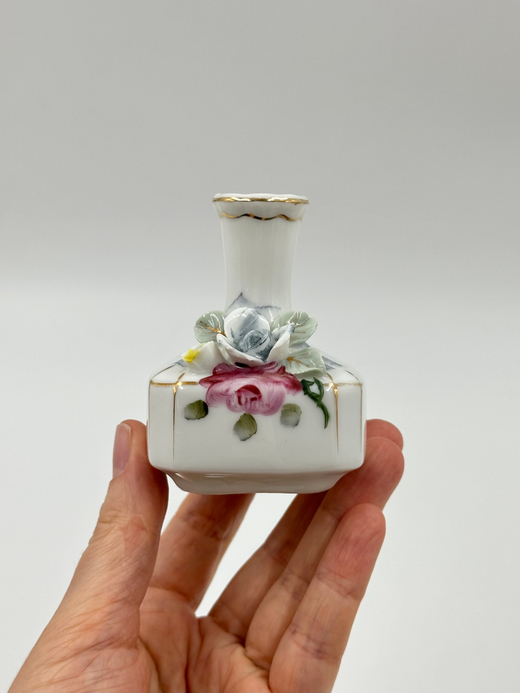 Миниатюрная вазочка Ucagco