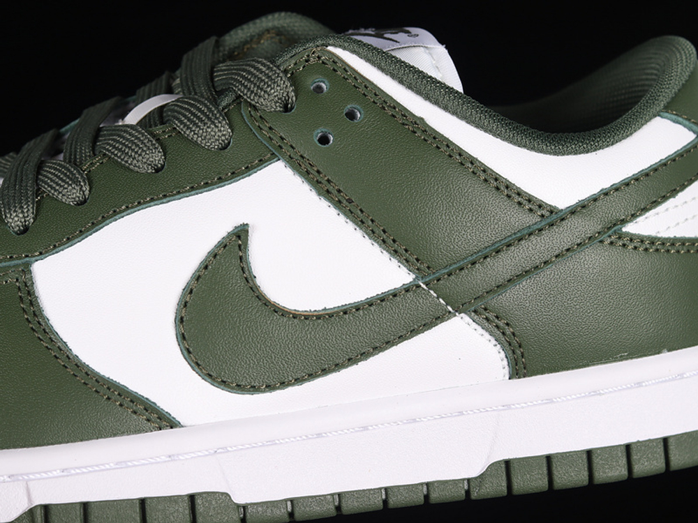 Nike dunk low olive deals