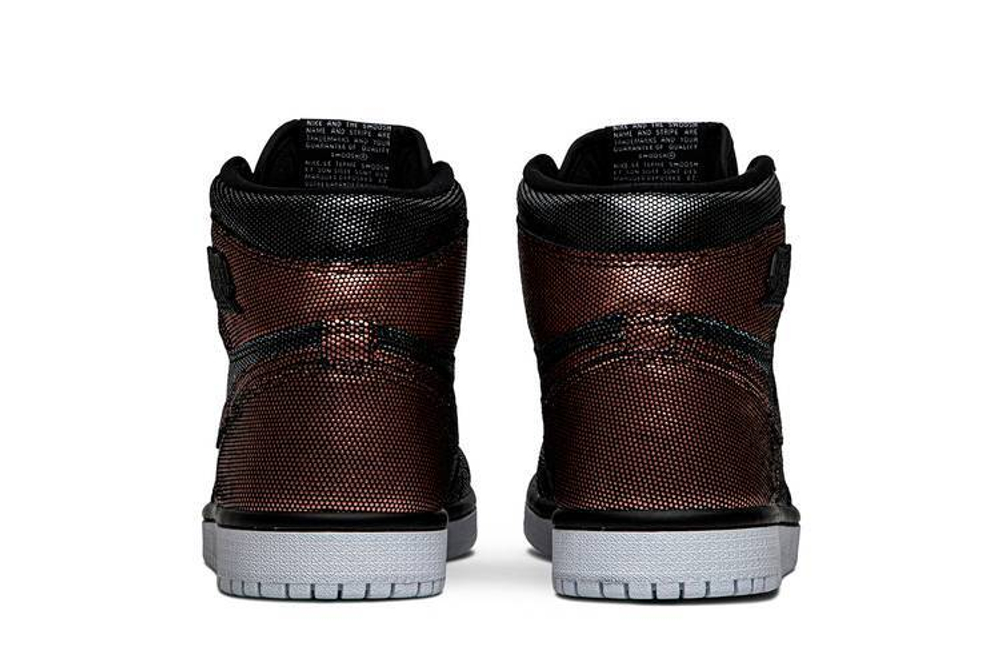 Кроссовки Jordan Air Jordan 1 "Fearless" (Женская размерная сетка)