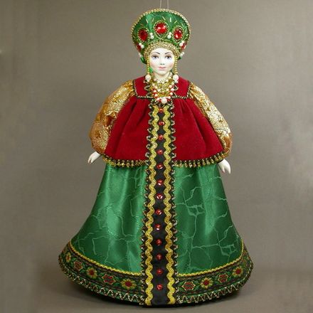 Интерьерная кукла в русском праздничном костюме