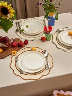 Салфетка под приборы Anemone из коллекции Trendy Ruffles, Ø38 см, серый