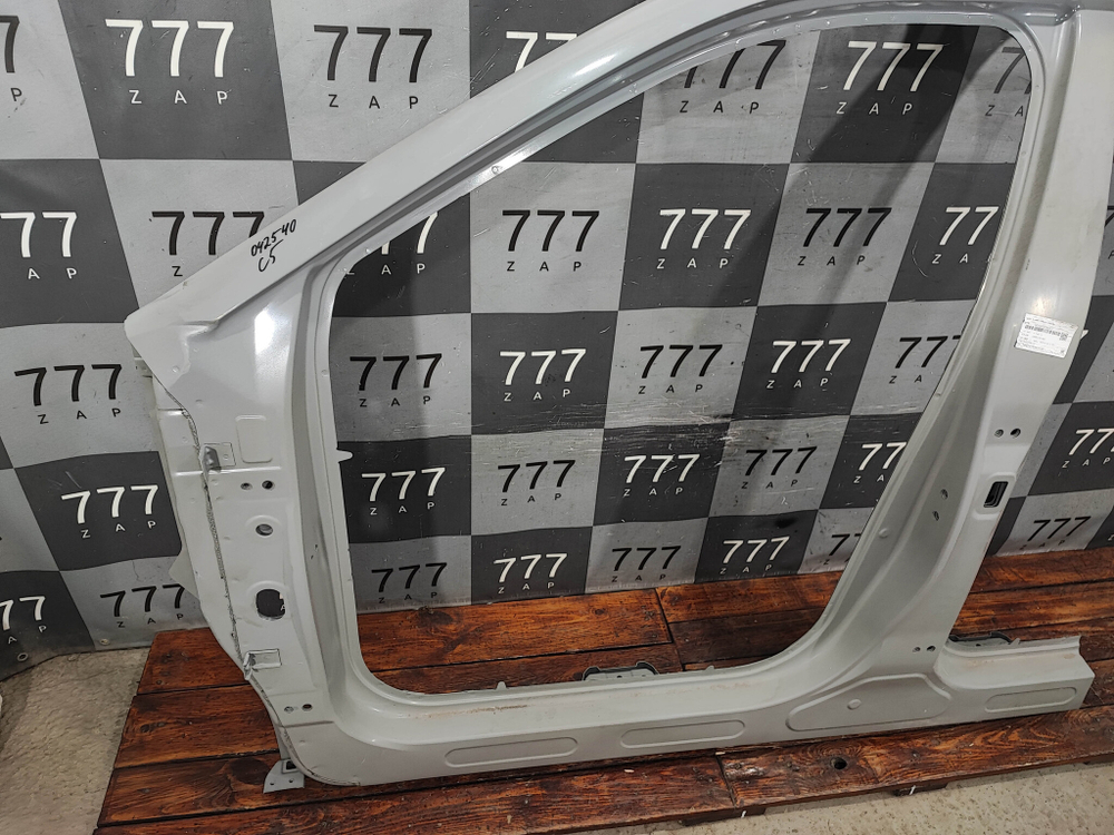 Боковина левая Omoda C5 22-нв Новая Оригинал 502004537AADYJ