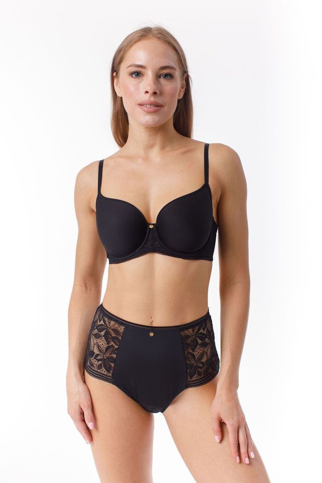 Бюстгальтер с формов. чашками "СПЕЙСЕР" Impressive