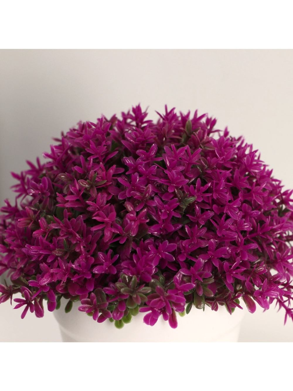 Растение искусственное в кашпо Мелкие цветочки 12см