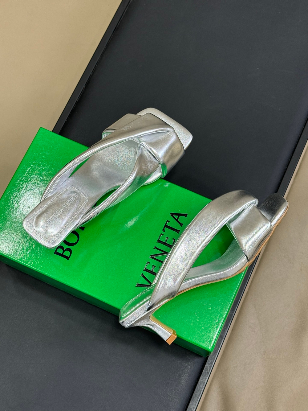 Bottega Veneta Riva Mule (6 colors)