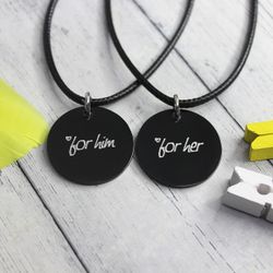 Парные чёрные кулоны подвески For him For her с гравировкой на заказ