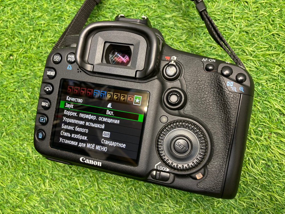 Canon EOS 7D 9.990 кадров