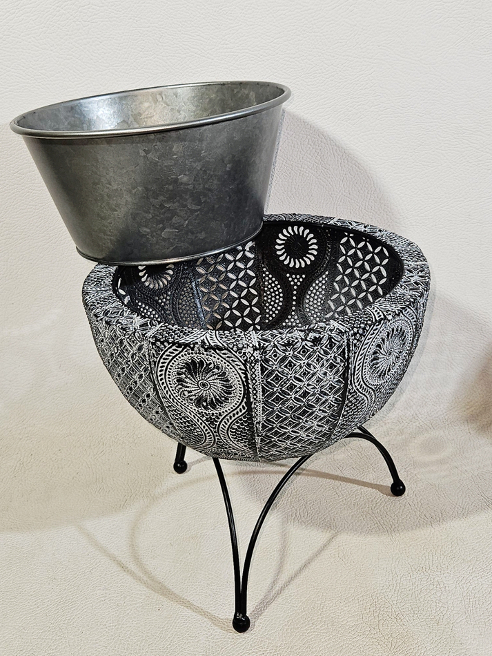 Кашпо Патио серое малое