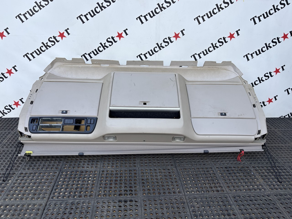 Консоль салона кабины верхняя 2018г