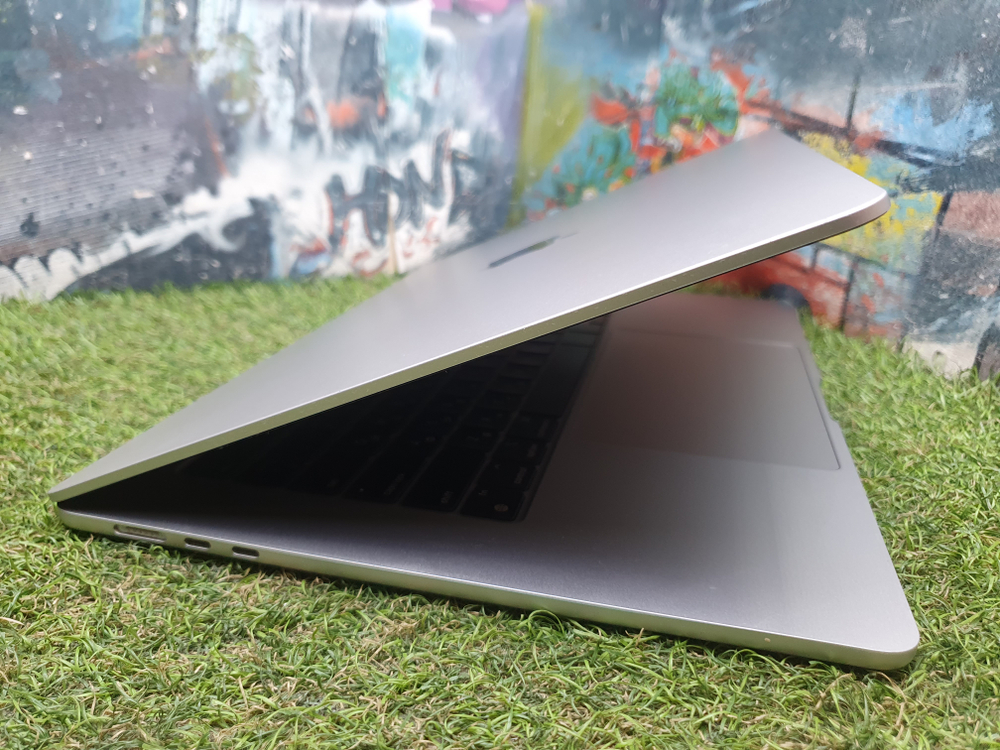 MacBook Air 15 2023 M2 512Gb 12 циклов A2941