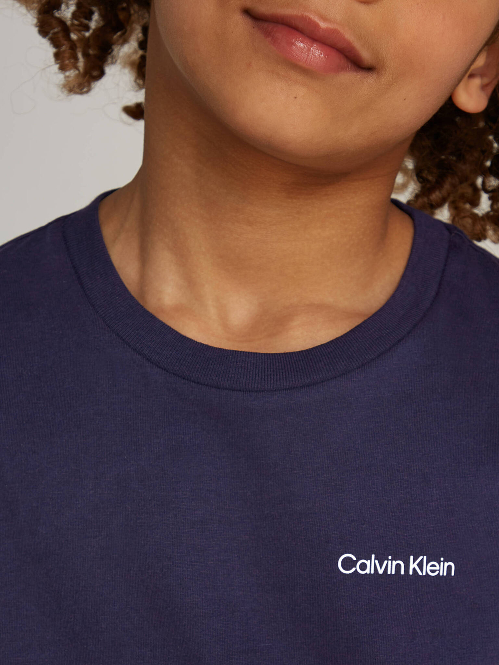 Футболка Calvin Klein Jeans - темно-синий(IU0IU00683)