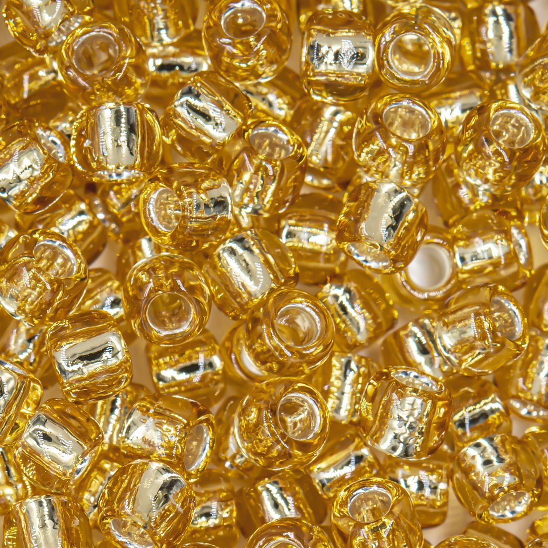 Японский бисер TOHO Round 6/0 (№22), с внутренним серебрением, прозрачный