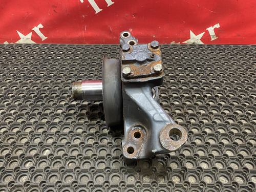 Кулак поворотный правый 2018г