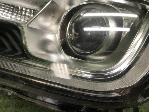 Битая Фара левая Subaru Forester SJ (16-19) LED