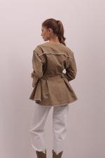 Джинсовая куртка с отстегивающими рукавами