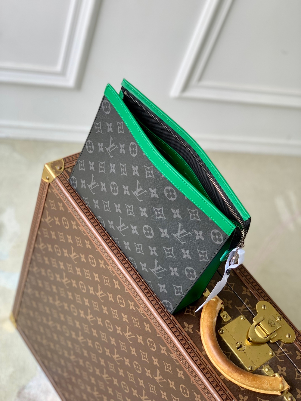 Louis Vuitton Pochette Voyage MM
