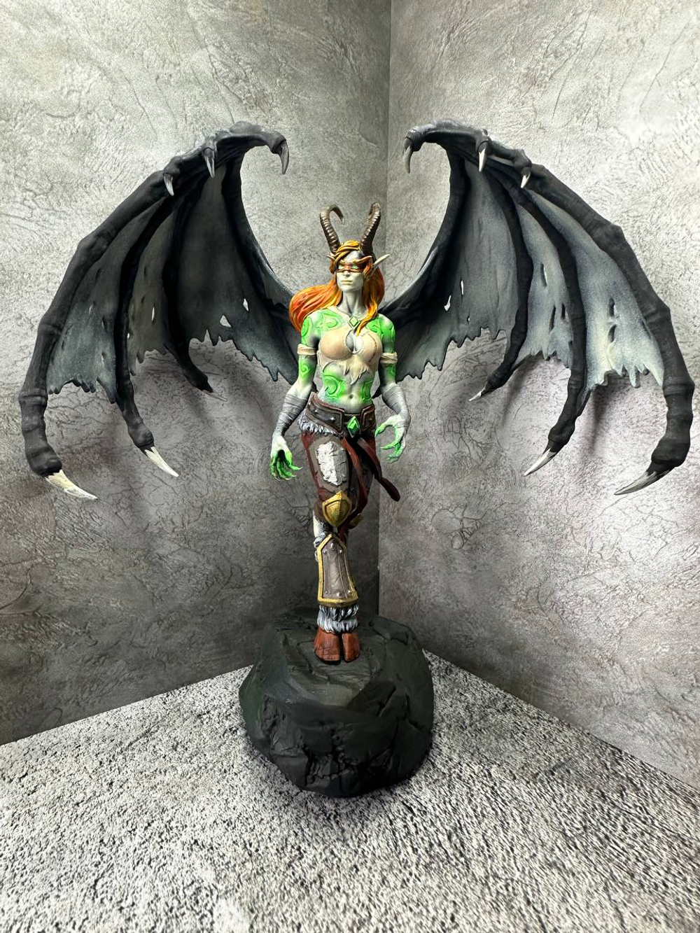 Demon Hunter World of Warcraft фигурка (окрашена)